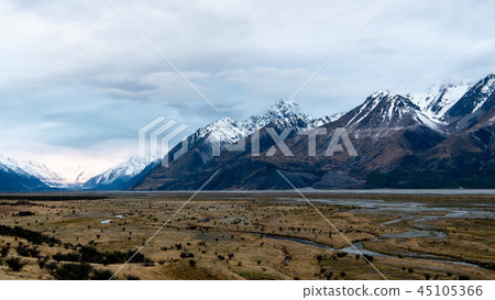 Road to Mount Cook, New Zealand South Island Road to Mount Cook, New Zealand South Island 45105366