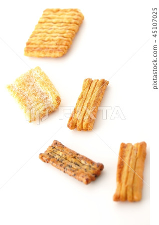 Various tastes of rice crackers Various tastes of rice crackers 45107025