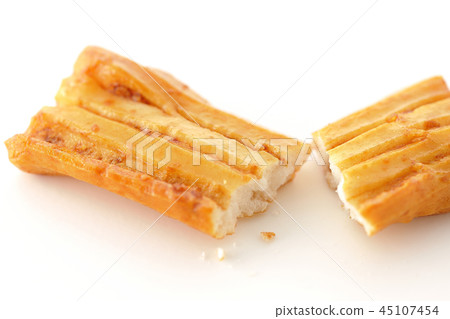 Cracked rice cracker 45107454