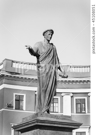 Monument to Duke de Richelieu, mayor of Odessa Monument to Duke de Richelieu, mayor of Odessa 45108051
