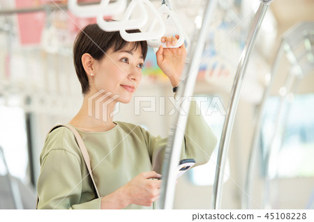 Commercial woman train commuting photography cooperation: Keio Electric Railway Co., Ltd. Commercial woman train commuting photography cooperation: Keio Electric Railway Co., Ltd. 45108228