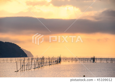 Sunrise of Lake Biwa Sunrise of Lake Biwa 45109012