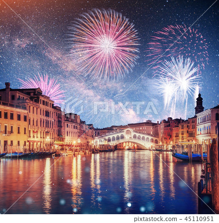 Rialto Bridge Ponte Di  in Venice, Italy at night. Brigh 45110951