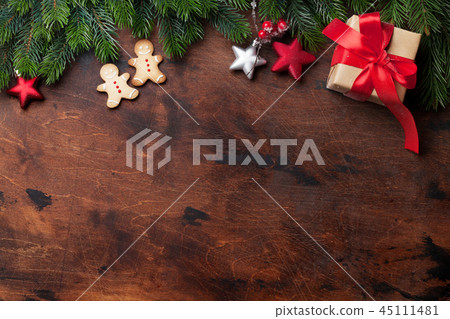 Christmas gingerbread cookies and gift box 45111481