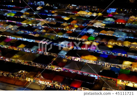 拉查達鐵路市場/曼谷 拉查達鐵路市場/曼谷 45111721