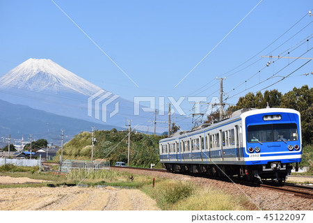 伊豆箱根鐵道線“火車和富士山” 伊豆箱根鐵道線“火車和富士山” 45122097