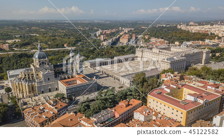Royal Palace of Madrid and cathedral de la Almudena 45122582