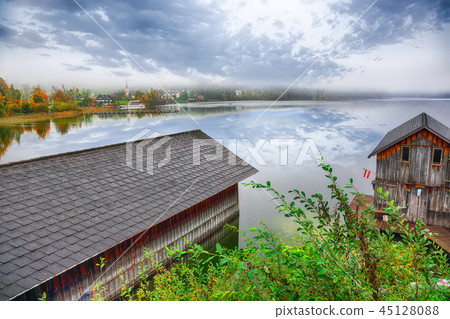 Misty morning on the lake Altausseer See Misty morning on the lake Altausseer See 45128088