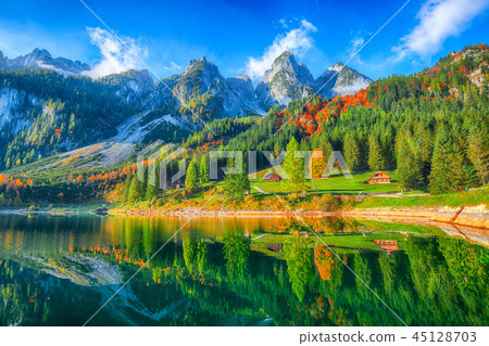 Beautiful view of idyllic colorful autumn scenery 45128703