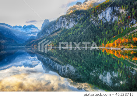 Beautiful view of idyllic colorful autumn scenery Beautiful view of idyllic colorful autumn scenery 45128715