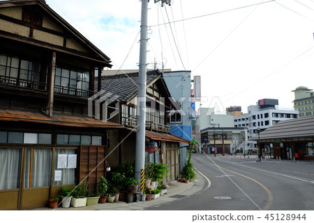 Scenery near Iizaka Onsen Station in Fukushima Prefecture 45128944