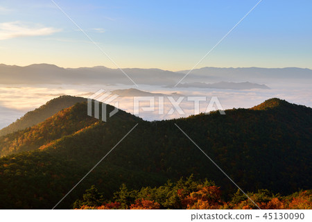 Clouds of Takatsumu mountain 45130090