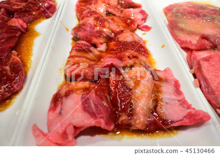 One person grilled meat 45130466