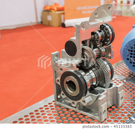cross section of worm gear pump ; cross section of worm gear pump ; 45133383