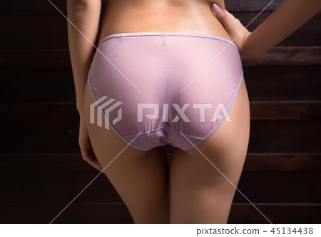 Sexy young woman body 45134438