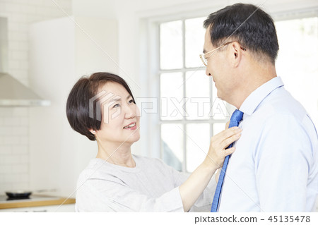 工作,廚房,夫婦,商人 工作,廚房,夫婦,商人 45135478