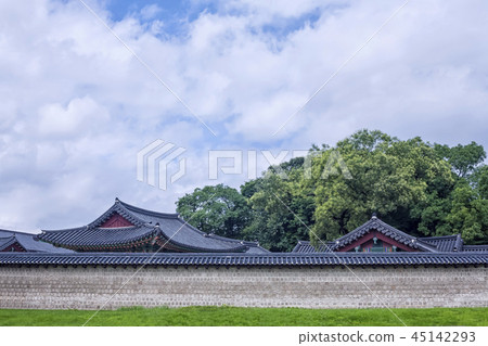 圍欄,瓦屋頂,昌德宮,鐘路區,首爾 圍欄,瓦屋頂,昌德宮,鐘路區,首爾 45142293