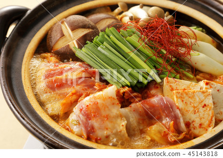 kimchi hot pot  45143818