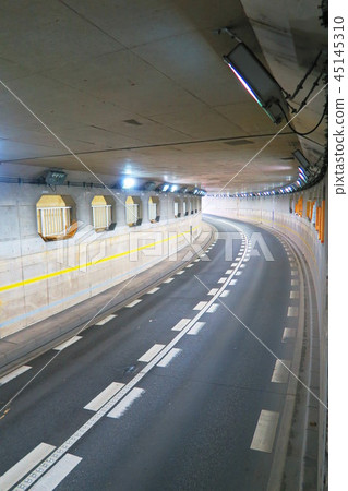 連接JR川口站西口和工業路的地下隧道 45145310