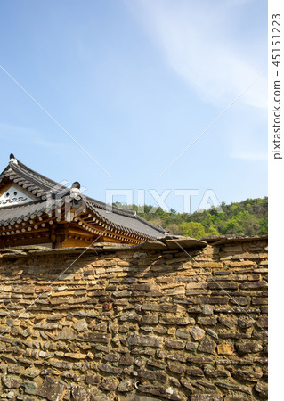 在Goseong-dong,Goseong-gun,Gyeongnam的老籬芭 在Goseong-dong,Goseong-gun,Gyeongnam的老籬芭 45151223