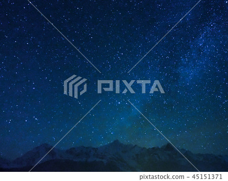雲南，中國，Tokuan Umeri雪山，滿天星空/星空上空的梅里山 45151371