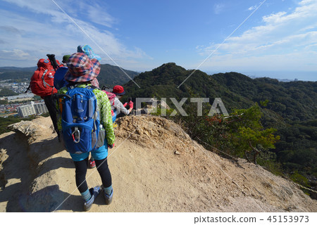 觀點蘇馬阿爾卑斯山 觀點蘇馬阿爾卑斯山 45153973