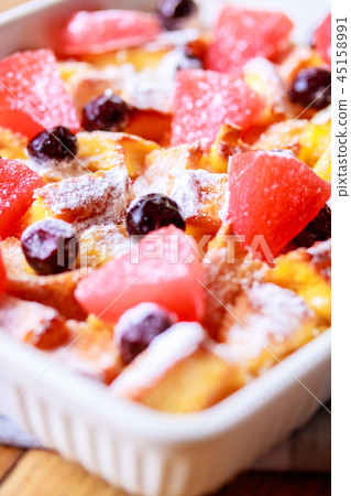 Bread ear pudding 45158991
