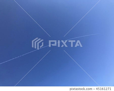 Contrail  45161271