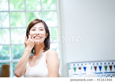 Young lady beauty beauty 45161466