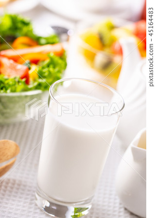 早餐〜牛奶 45164483