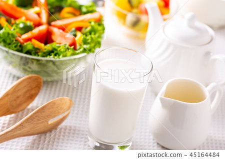 早餐〜牛奶 45164484