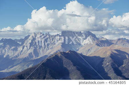 Thick fog on the mountain pass Goulet. Autumn Landscape 45164805