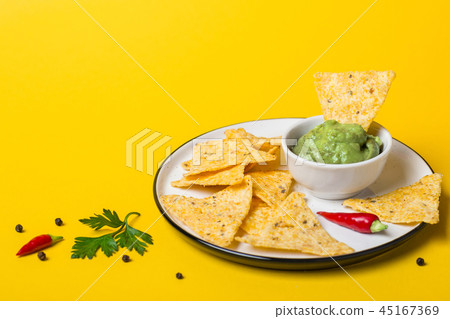 Mexican food Guacamole dip With Corn Chips Mexican food Guacamole dip With Corn Chips 45167369