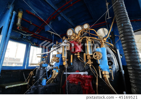 C56 type 92 steam locomotive engine room 45169521