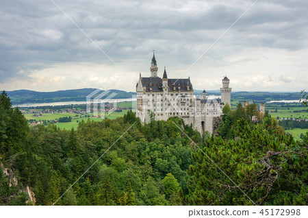 neuschwanstein castle neuschwanstein castle 45172998