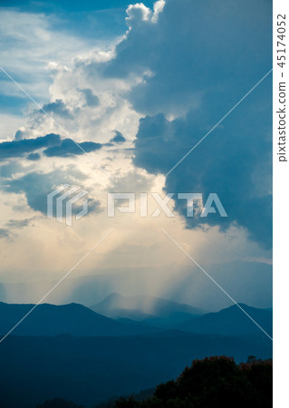 Top view of the mountain overlapping with clouds 45174052