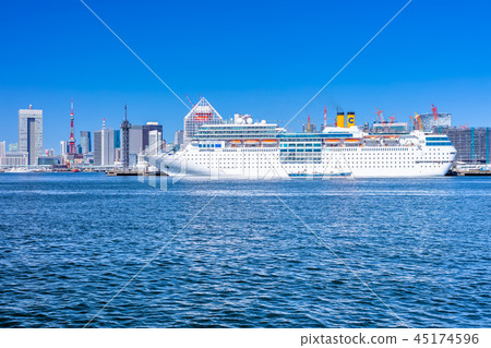 Tokyo Tower and Harumi Pier (from Toyosu-gururi Park) 45174596