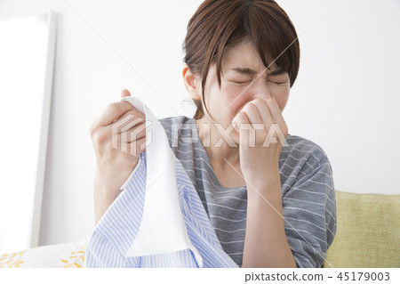 The smell of laundry The smell of laundry 45179003