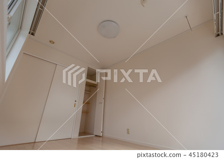 Renovated room 45180423