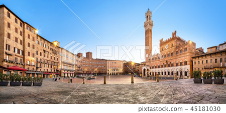 Panorama of Siena, Italy 45181030
