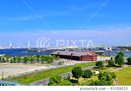 Famous Red Brick Warehouse Circle Walk Bay Bridge in Yokohama Famous Red Brick Warehouse Circle Walk Bay Bridge in Yokohama 45189015