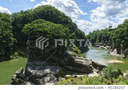 江原道Che原郡漢灘河高世榮 江原道Che原郡漢灘河高世榮 45189207