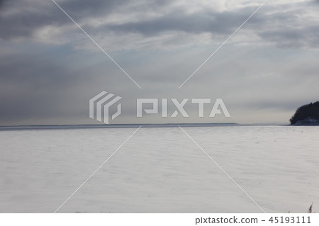 Freezing _ Lake Saroma Freezing _ Lake Saroma 45193111