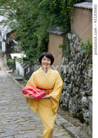 Kimono women Kimono women 45193660