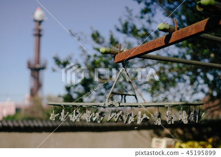 Scenery to feel the autumn seen from old houses 45195899