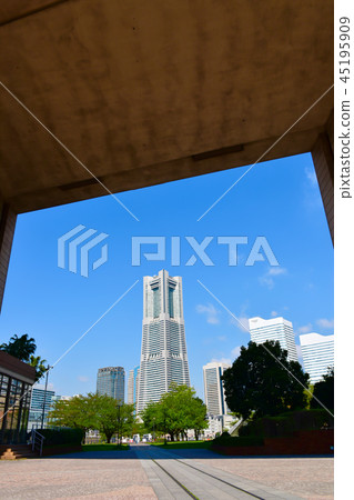 Minato Mirai district with fresh green and blue sky Minato Mirai district with fresh green and blue sky 45195909