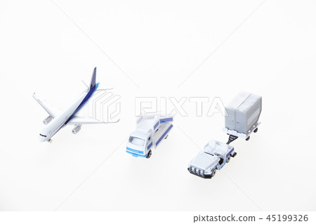 Airplanes, step cars, stair cars, luggage, lorries 45199326