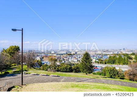 Cityscape (autumn) 45200425