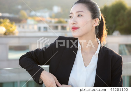 Korean career woman's various expressions and pose 45201190
