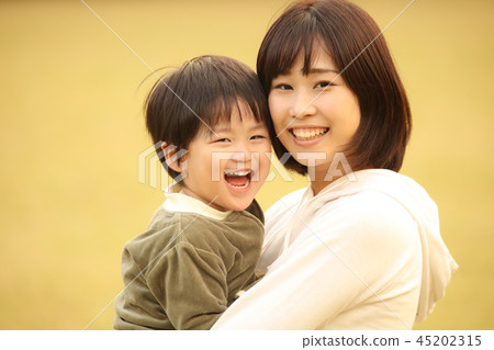 笑臉父母和孩子 45202315